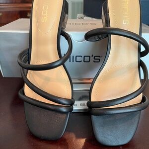 Chicos Marina Round Lucite Heel Black Slip On Size 8 Pre-Owned